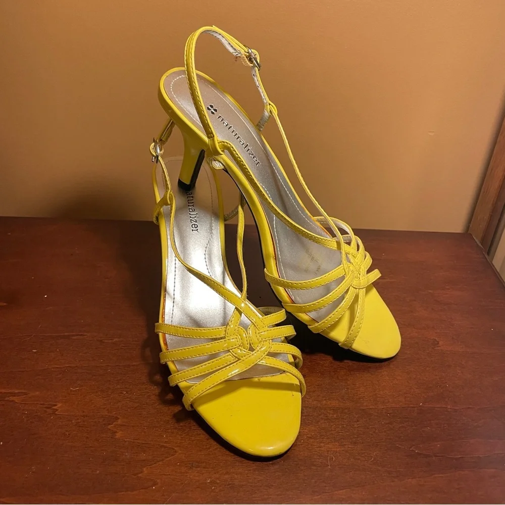 Naturalizer Yellow Heel Sandals, size 6.5 - Picture 1 of 11